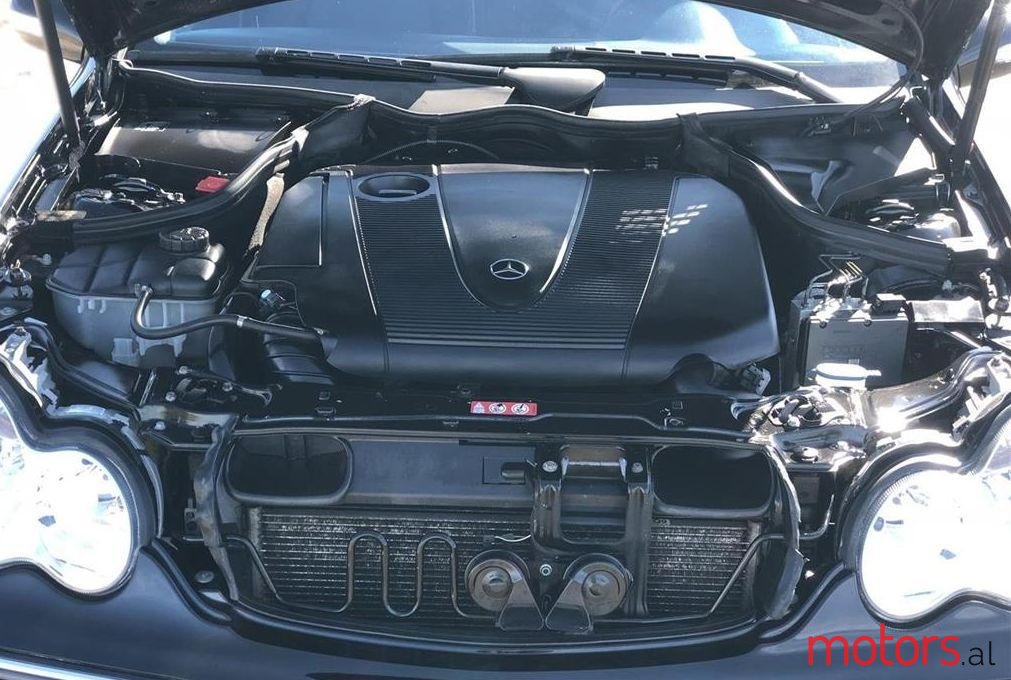2005' Mercedes-Benz C 220 photo #1