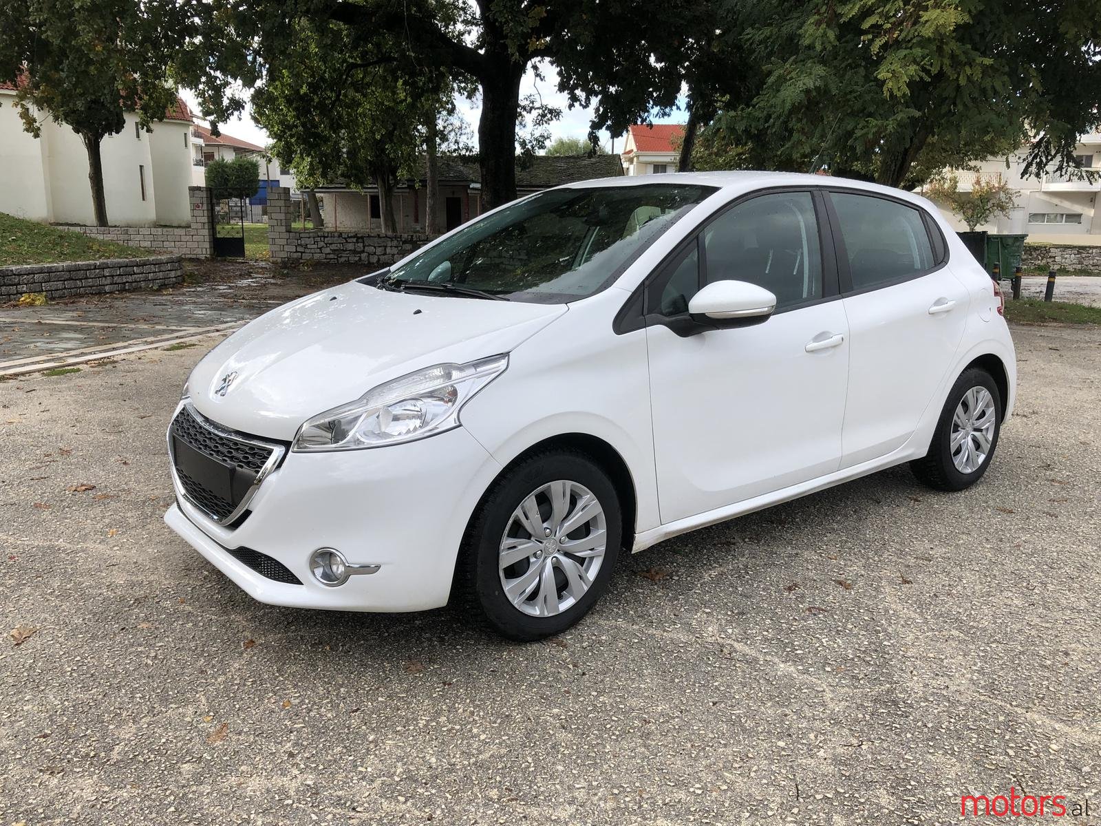 2015' Peugeot 208 photo #2