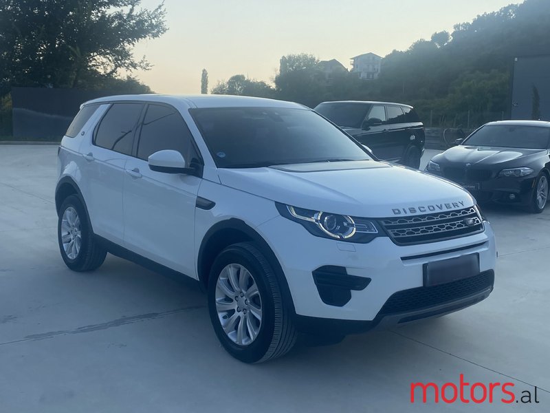 2016' Land Rover Discovery Sport photo #2