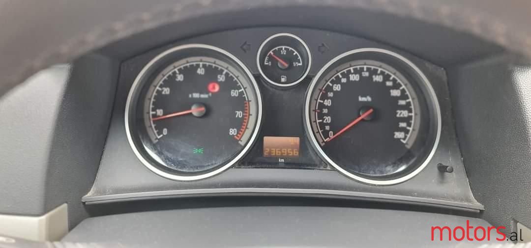 2006' Opel Astra photo #4