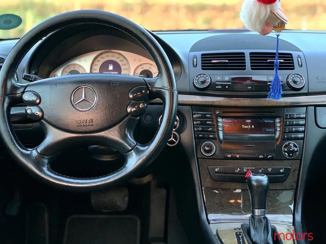 2007' Mercedes-Benz E 220 photo #2