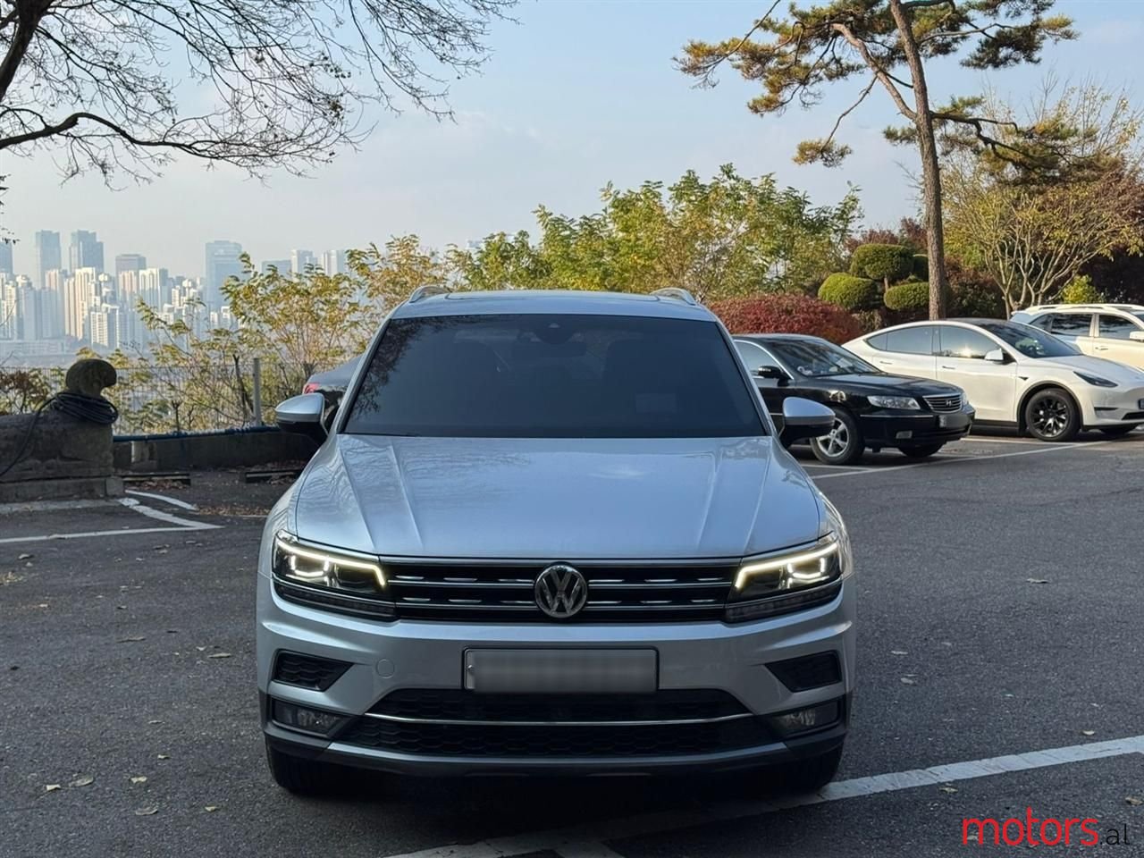 2018' Volkswagen Tiguan photo #1