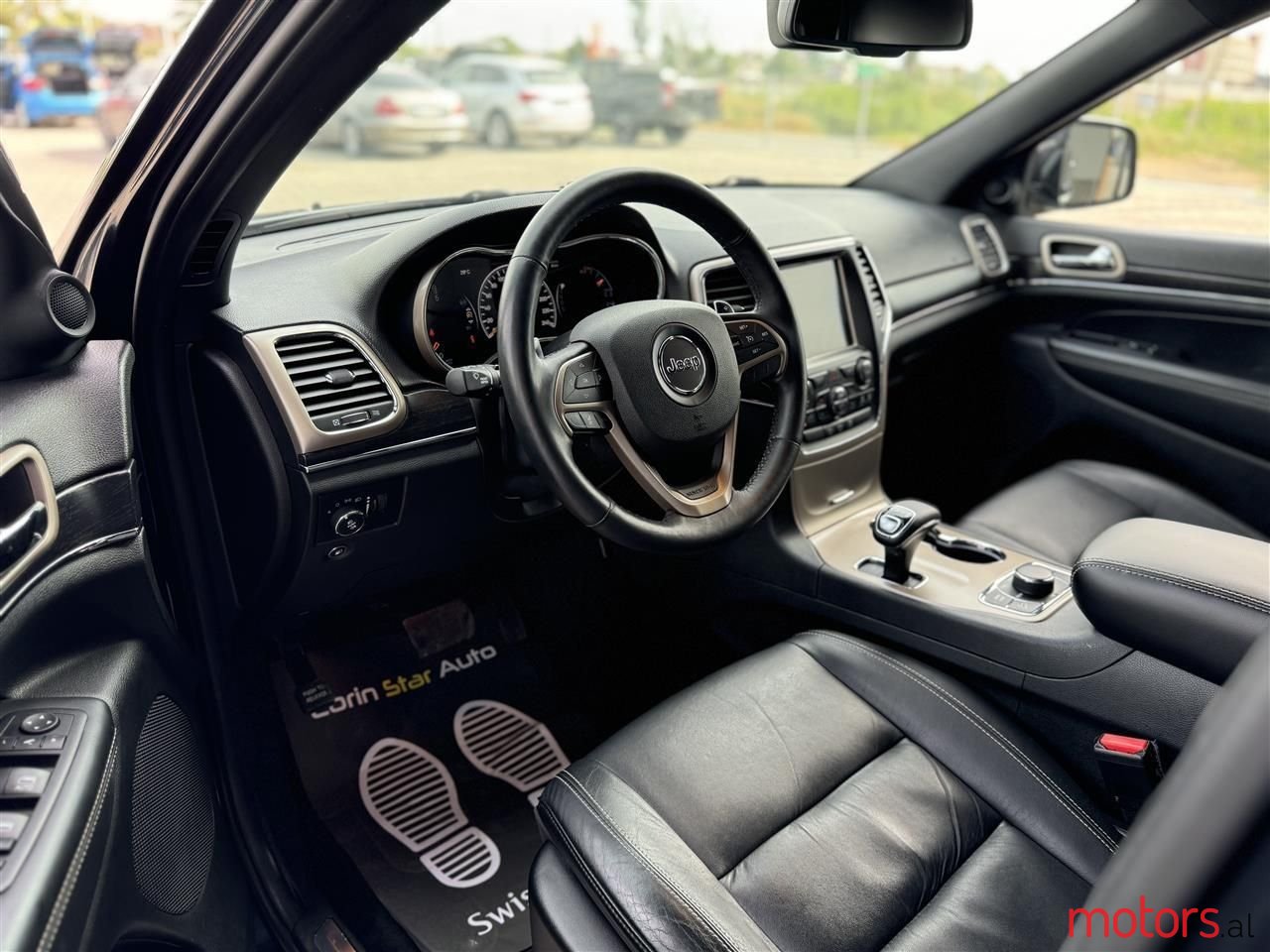 2014' Jeep Grand Cherokee photo #4