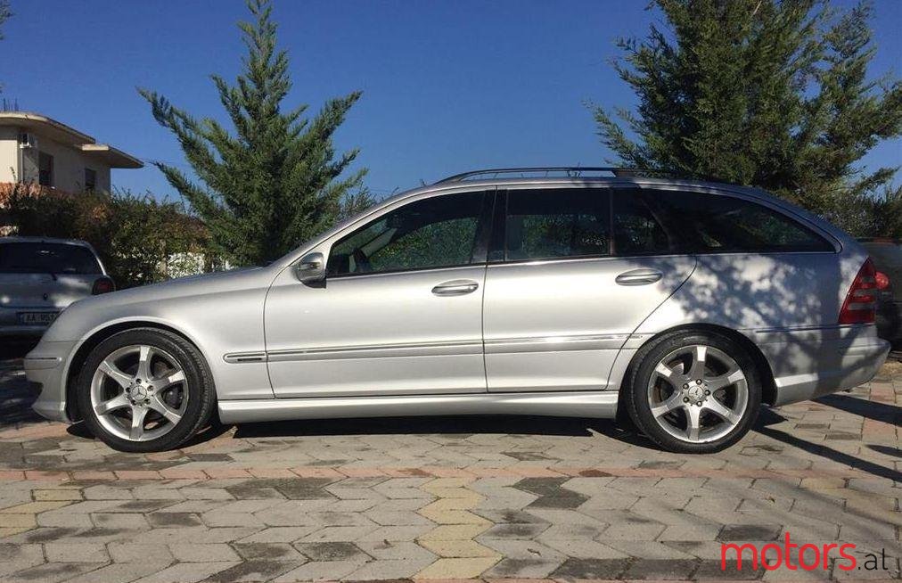 2006' Mercedes-Benz C 220 photo #1