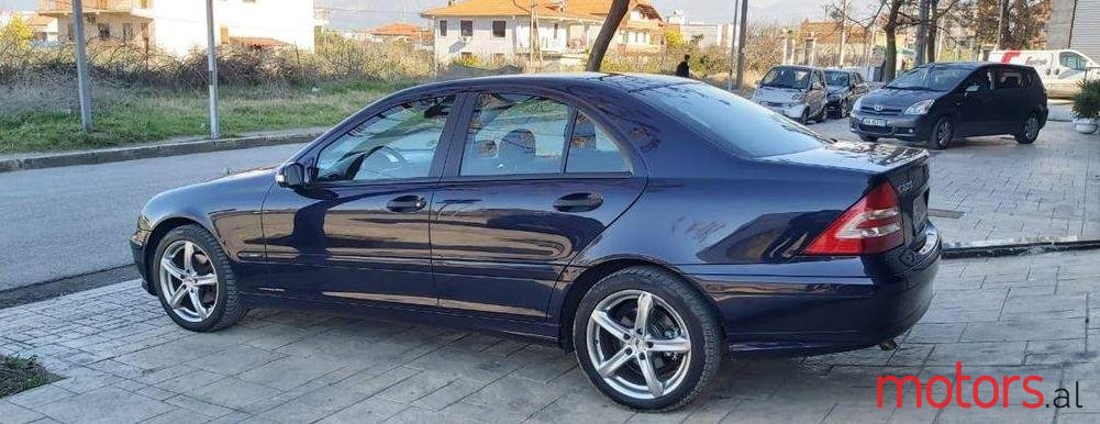 2005' Mercedes-Benz C 220 photo #1