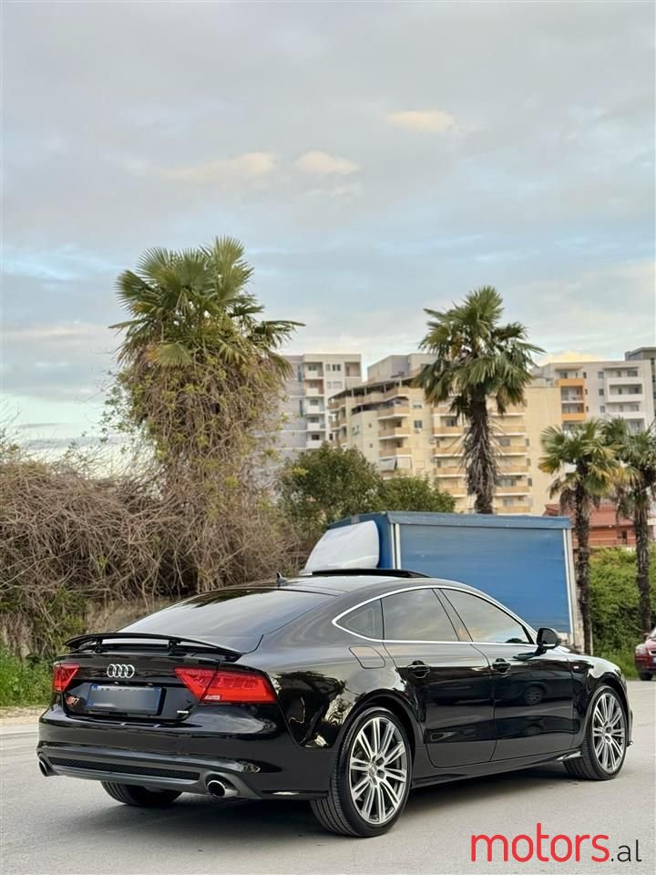 2012' Audi A7 photo #6