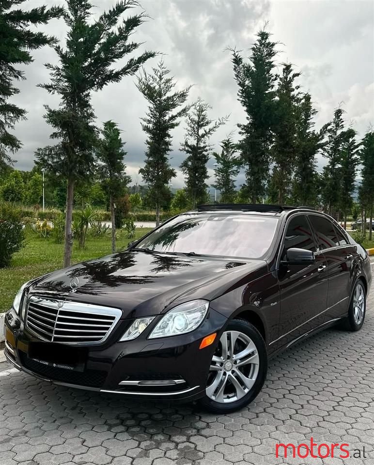 2012' Mercedes-Benz E 350 photo #1