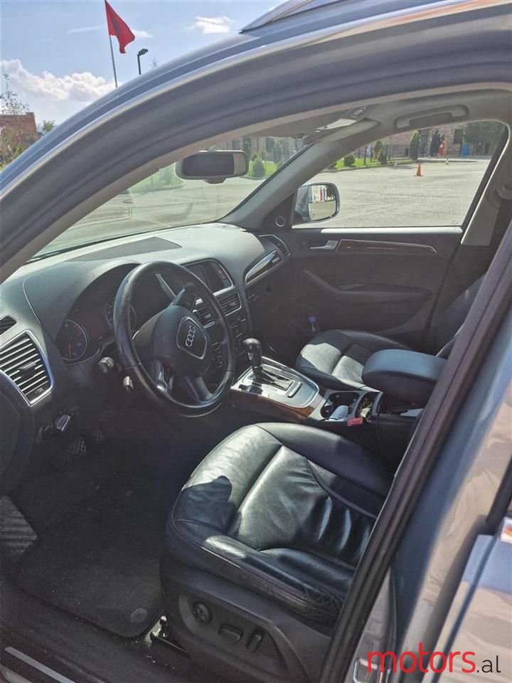 2011' Audi Q5 photo #4