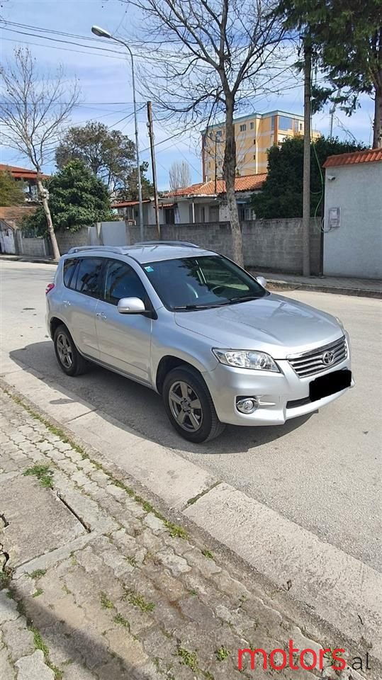 2012' Toyota RAV4 photo #6