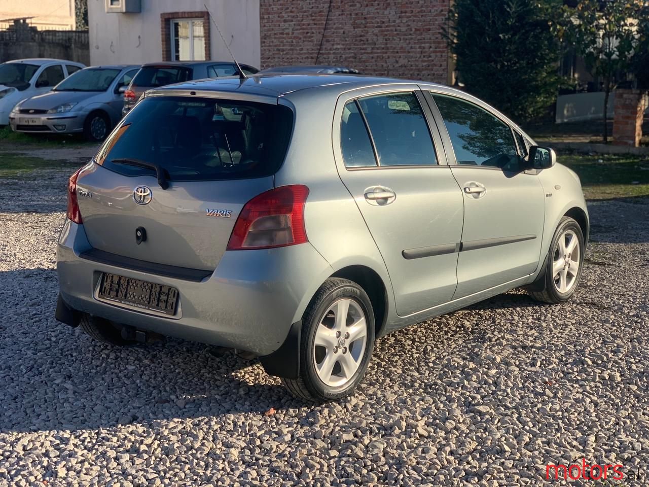 2007' Toyota Yaris photo #5