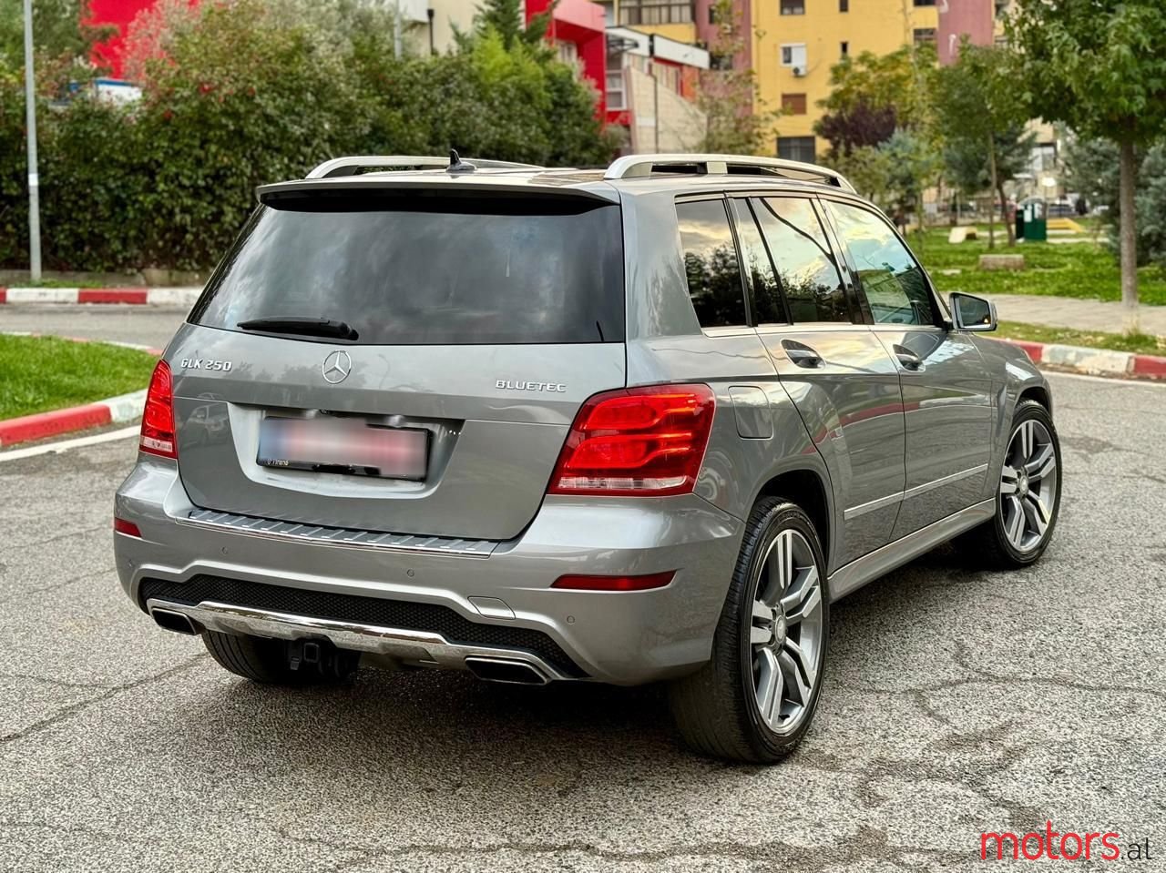 2015' Mercedes-Benz GLK 250 photo #2