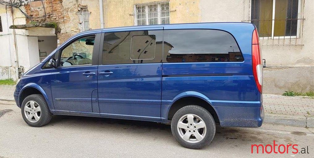 2007' Mercedes-Benz Viano photo #1