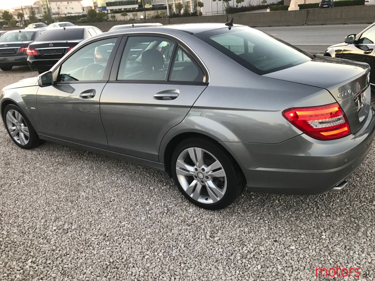 2012' Mercedes-Benz C-Class photo #2