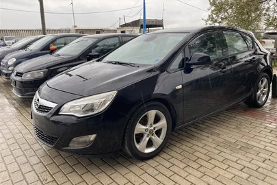 2011' Opel Astra