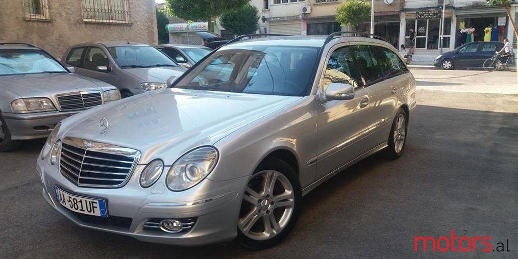 2007' Mercedes-Benz E 220 photo #2