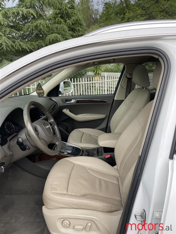 2012' Audi Q5 photo #5