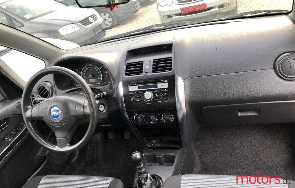 2007' Fiat Sedici photo #4