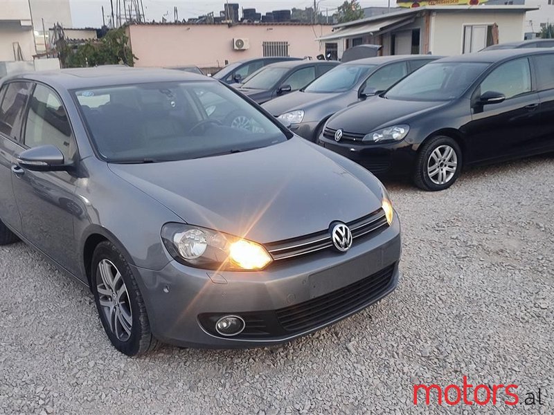 2010' Volkswagen Golf photo #4