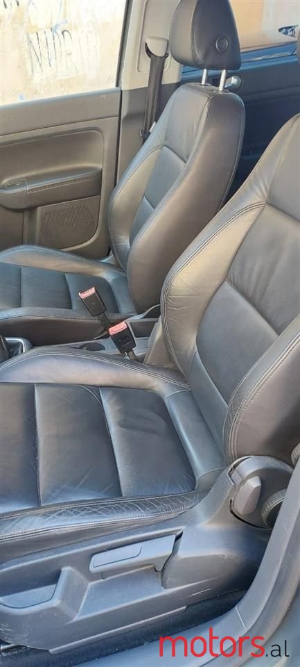 2007' Volkswagen Golf Plus photo #5