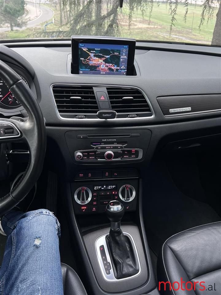 2013' Audi Q3 photo #6