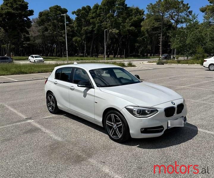 2013' BMW 118 photo #6