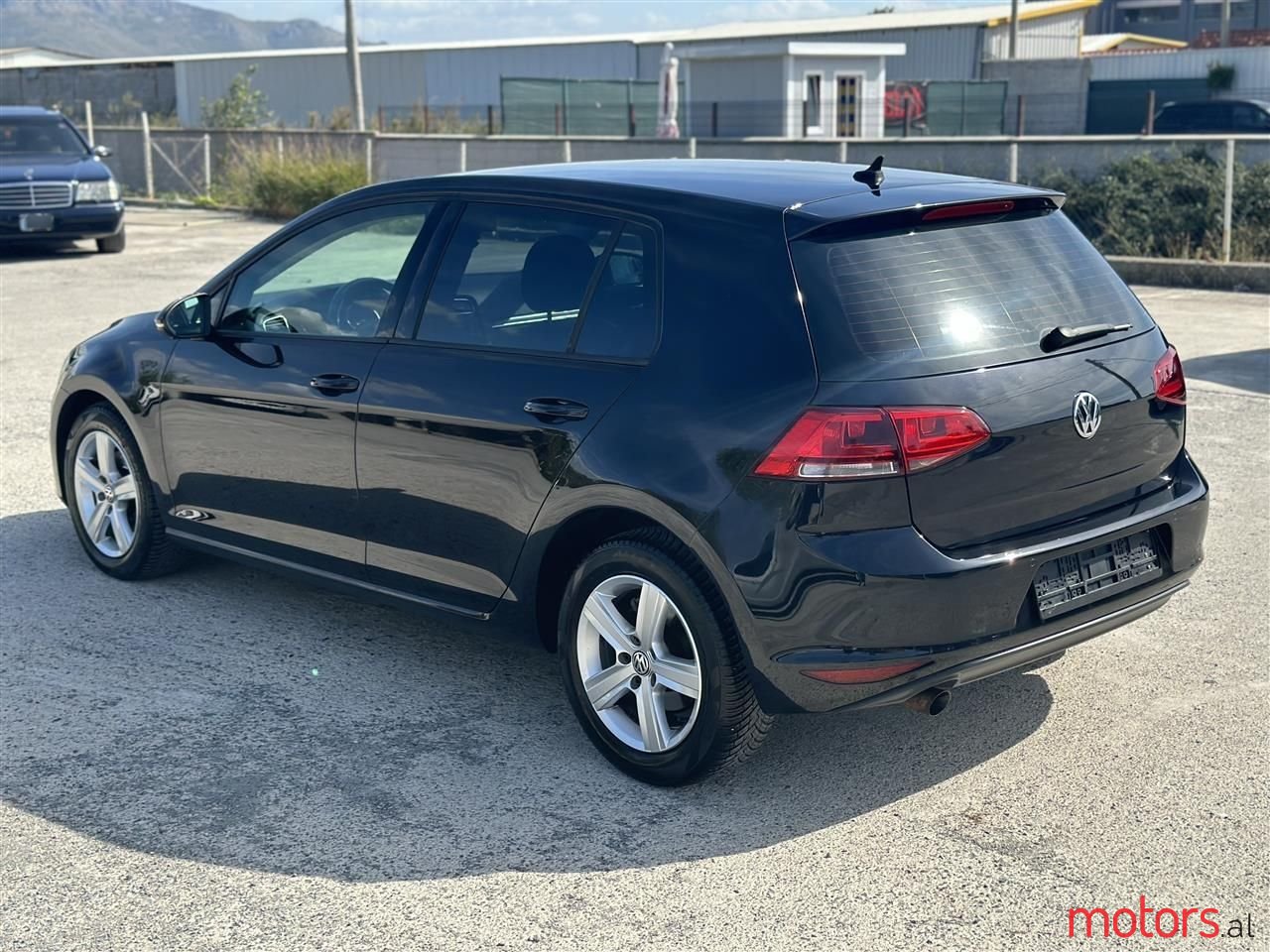 2013' Volkswagen Golf photo #4