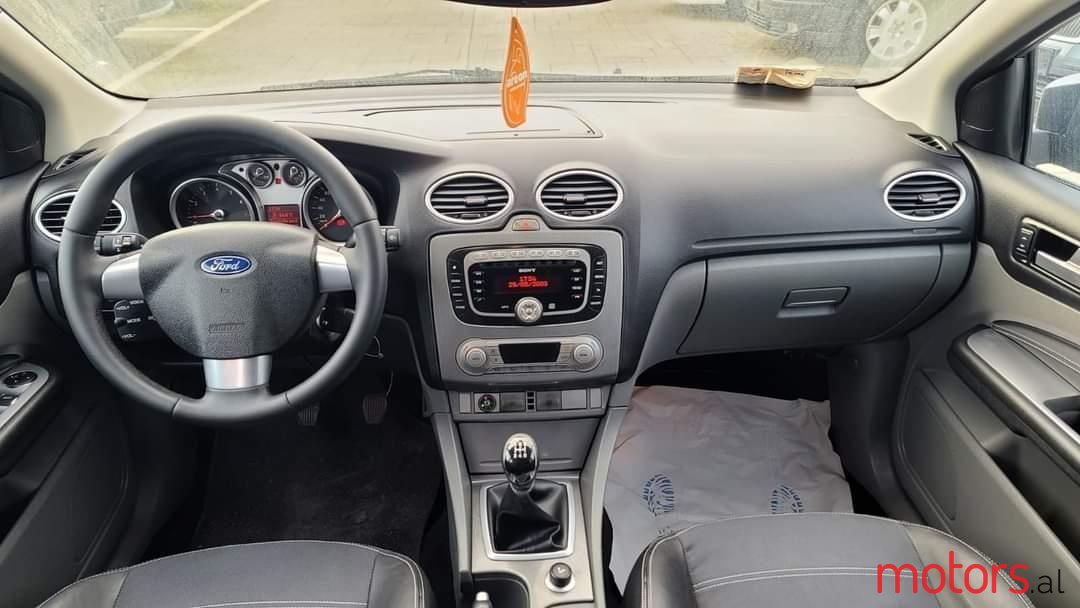 2009' Ford Focus photo #5