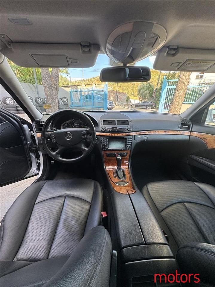 2007' Mercedes-Benz E 200 photo #5