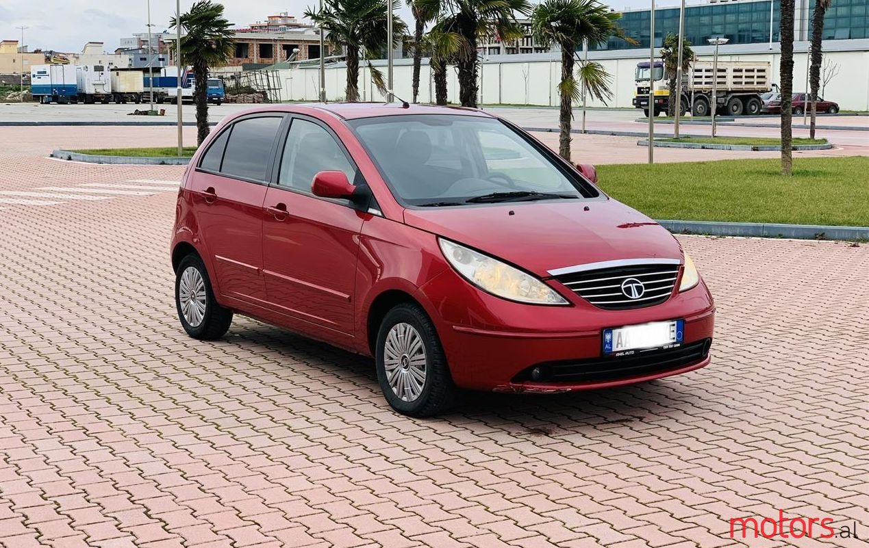 2014' Tata Indica photo #1