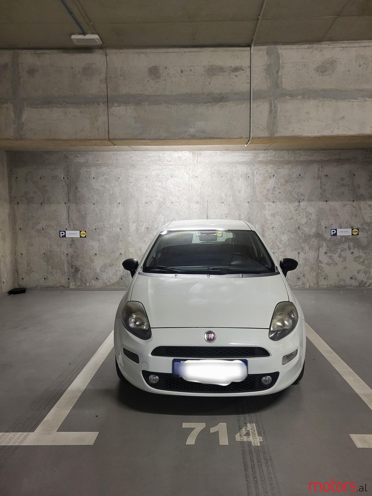 2015' Fiat Grande Punto photo #2