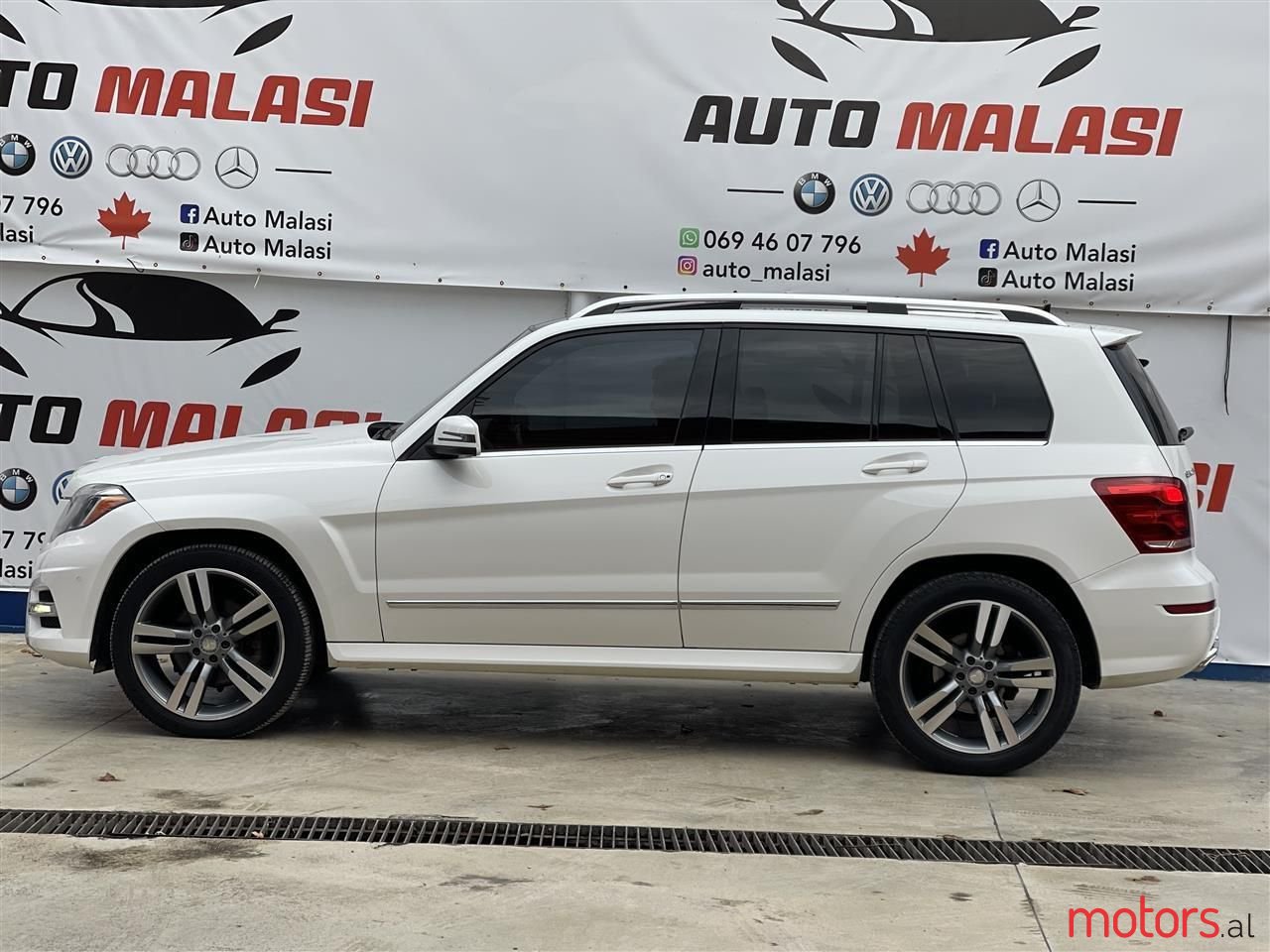 2014' Mercedes-Benz GLK 250 photo #2