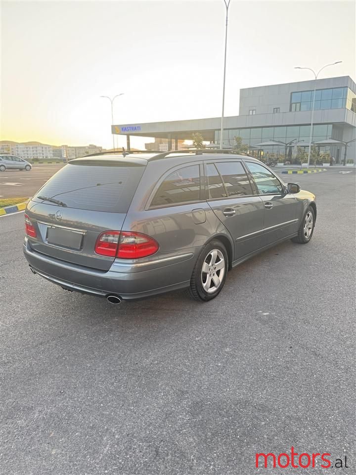 2006' Mercedes-Benz E 200 photo #3