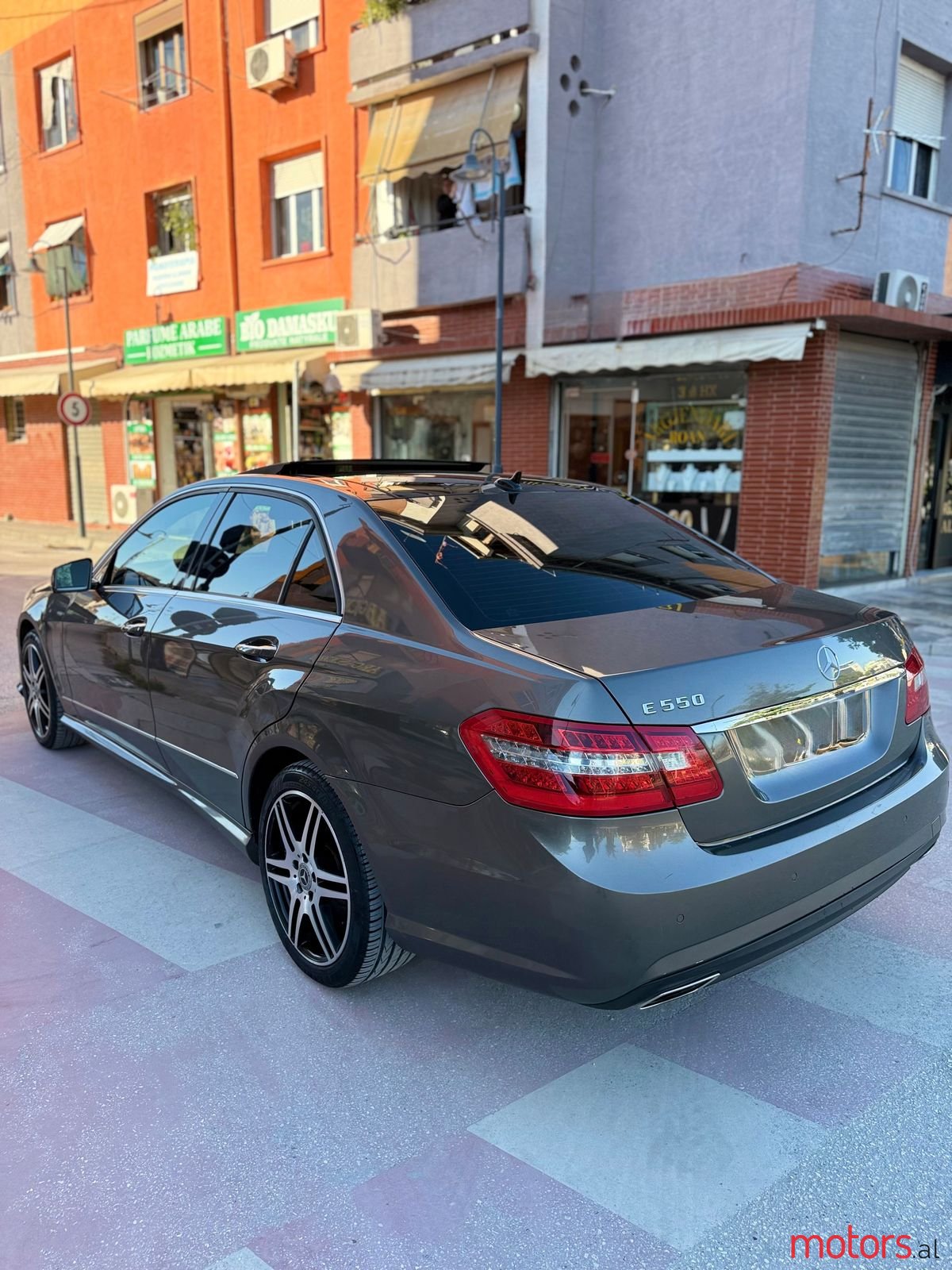 2010' Mercedes-Benz E 55 AMG photo #5