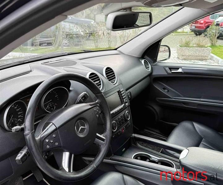 2008' Mercedes-Benz ML 320 photo #6