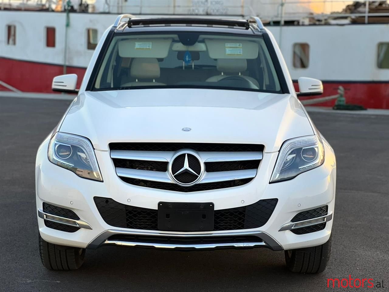 2013' Mercedes-Benz GLK 250 photo #1