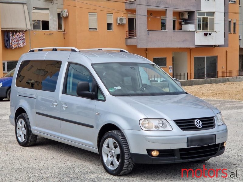 2010' Volkswagen Caddy photo #3