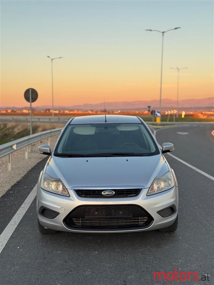 2009' Ford Focus photo #3