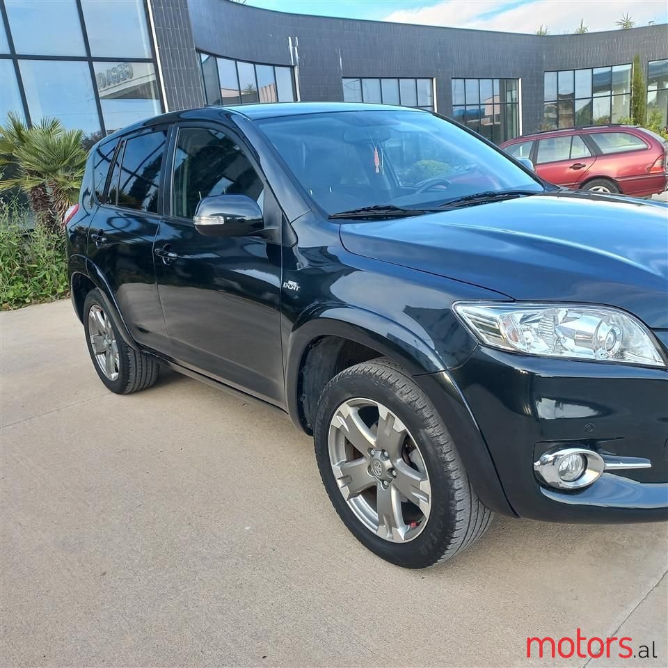 2011' Toyota RAV4 photo #3