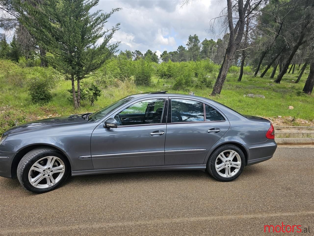 2007' Mercedes-Benz E 280 photo #2