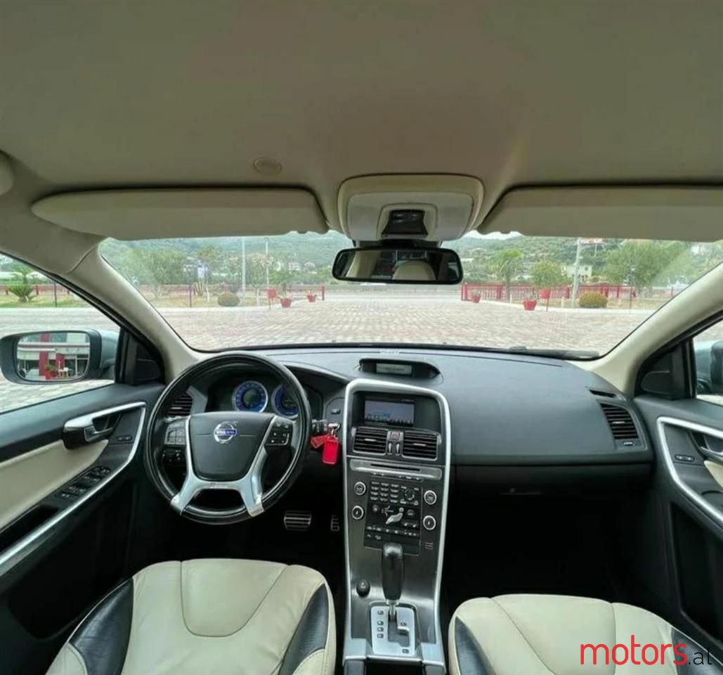 2010' Volvo Xc 60 photo #6