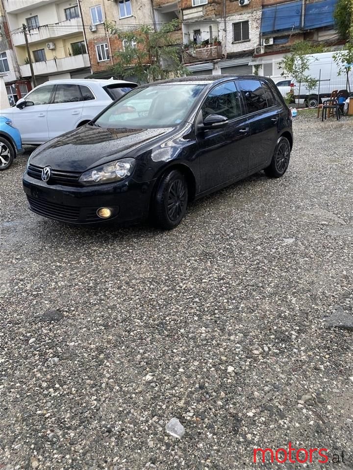 2008' Volkswagen Golf photo #1