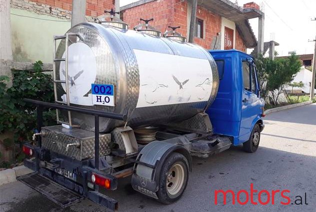 1991' Mercedes-Benz 410 photo #4