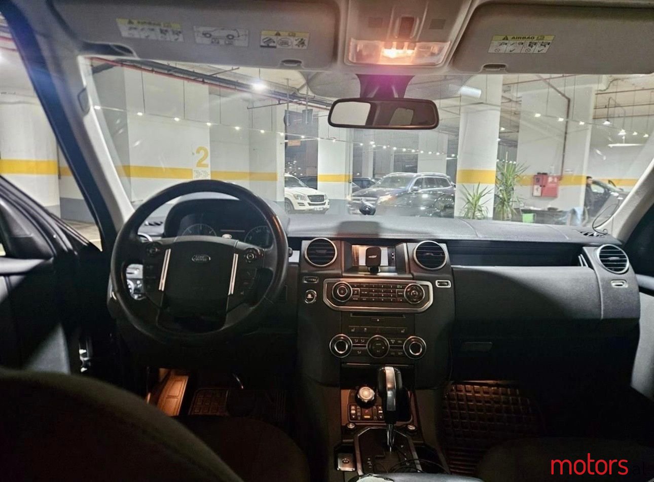 2011' Land Rover Discovery photo #4