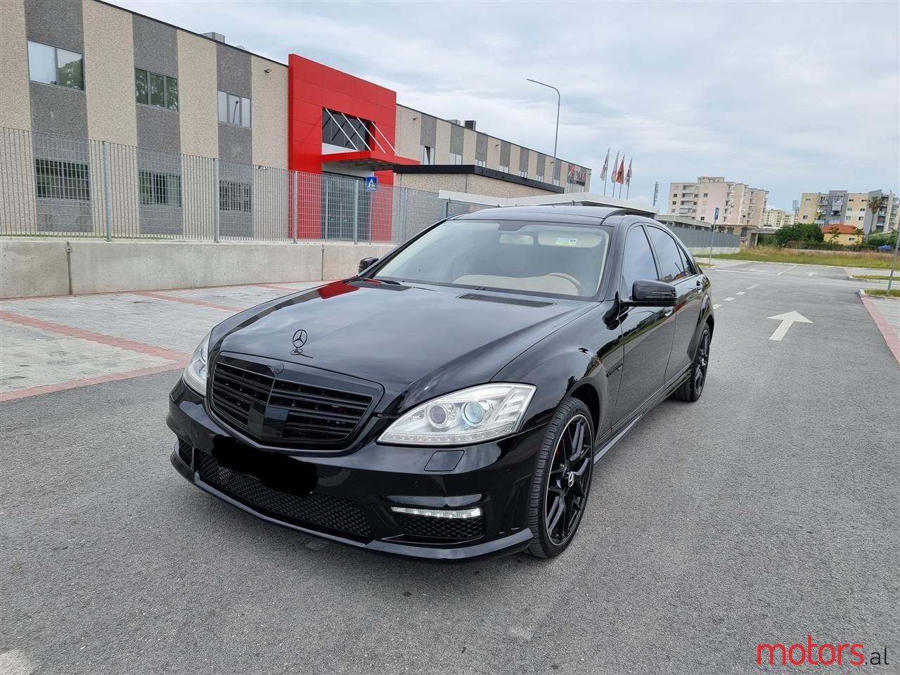 2010' Mercedes-Benz S 550 photo #3