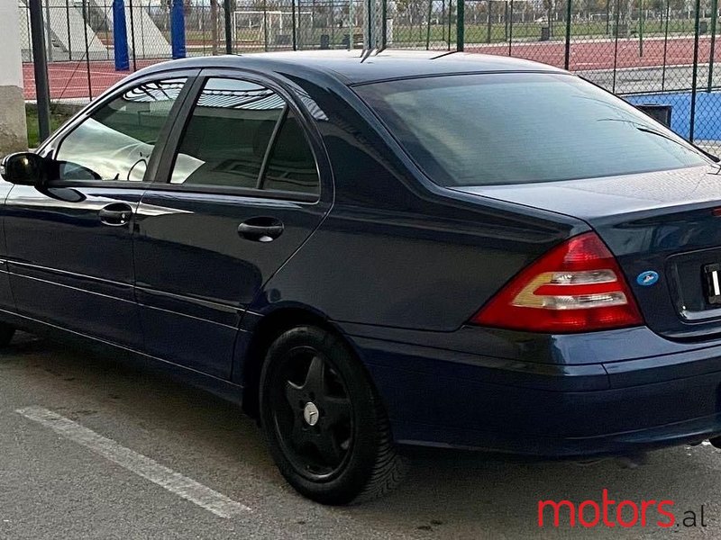 2005' Mercedes-Benz C 180 photo #3