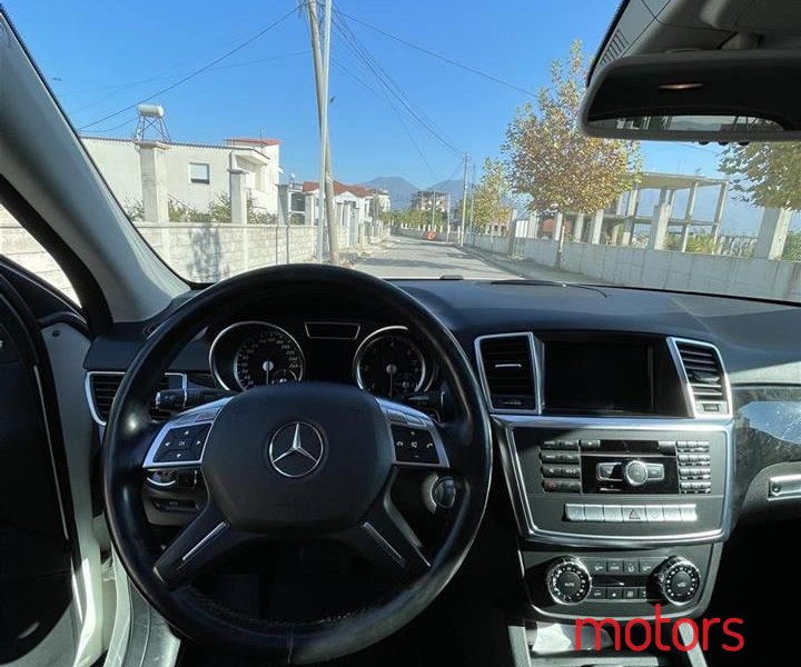 2013' Mercedes-Benz ML 350 photo #6