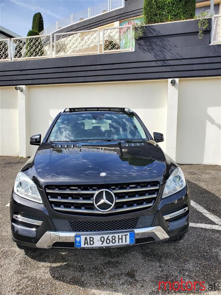2012' Mercedes-Benz ML 350 photo #2
