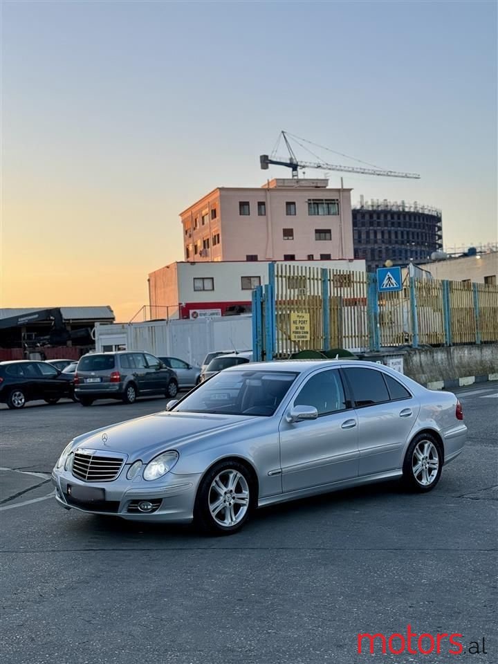2007' Mercedes-Benz E 280 photo #1