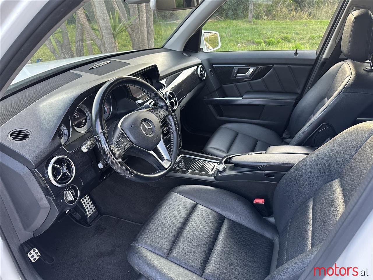 2013' Mercedes-Benz GLK 250 photo #2