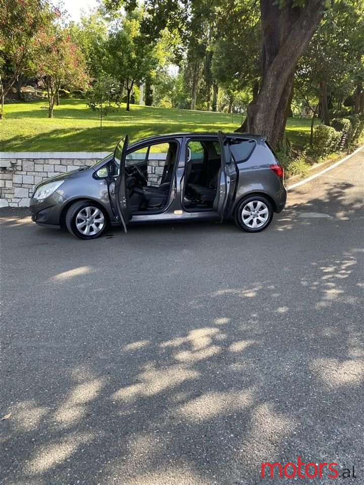 2010' Opel Meriva photo #3